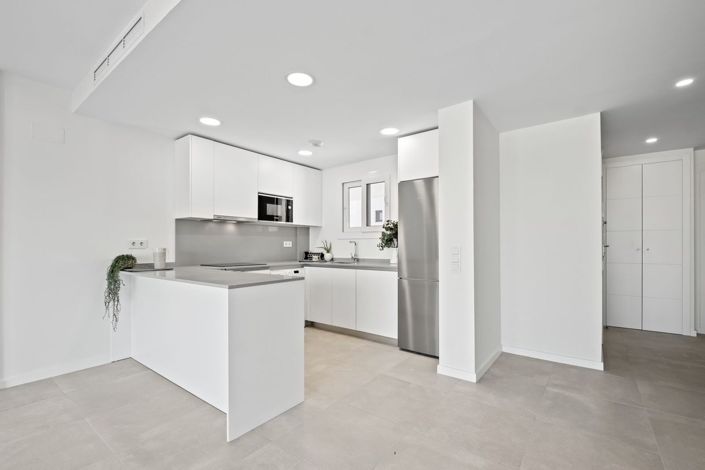 Image No.5-4 Bed Townhouse for sale