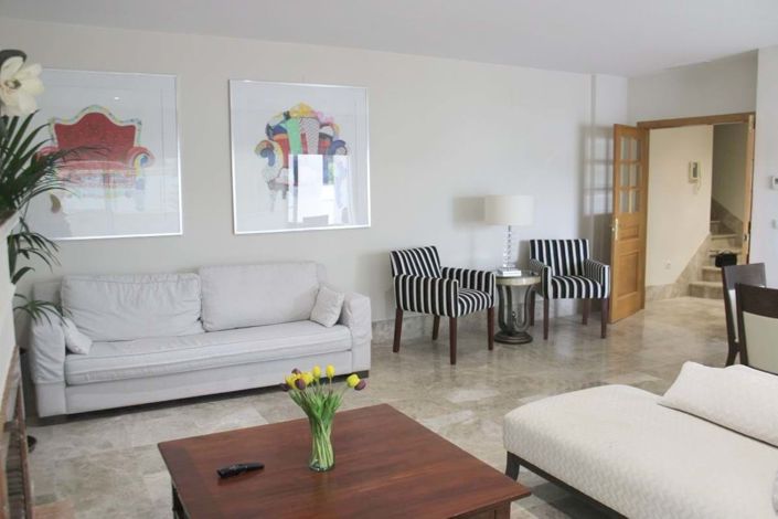 Image No.8-3 Bed Townhouse for sale