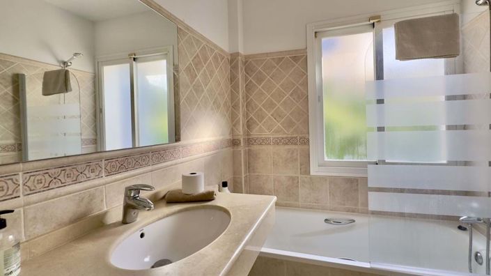 Image No.32-6 Bed Villa for sale