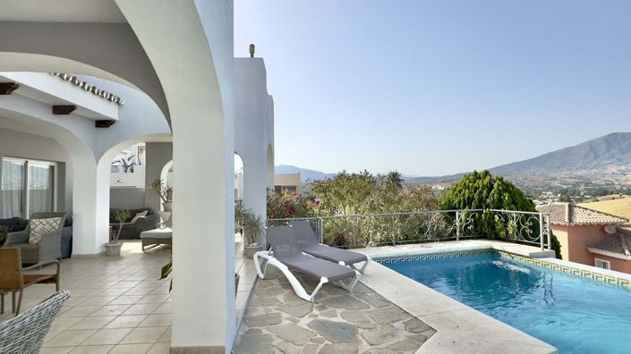 Image No.5-6 Bed Villa for sale