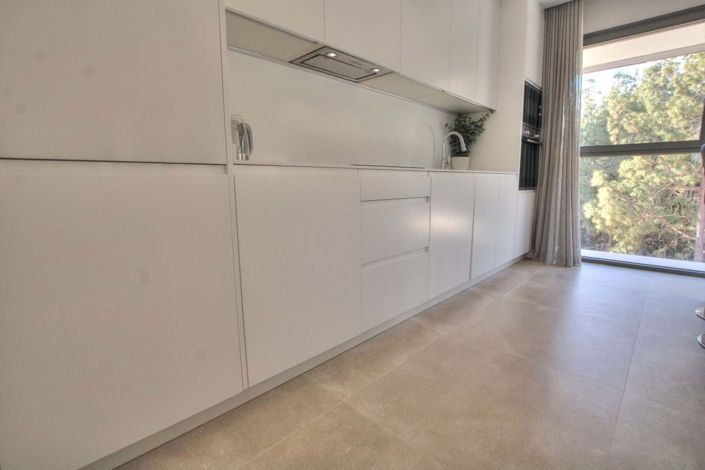 Image No.13-3 Bed Townhouse for sale