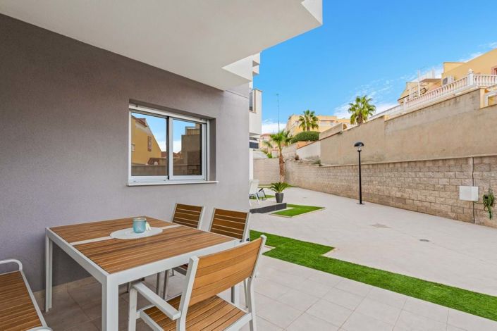 Image No.18-2 Bed Apartment for sale