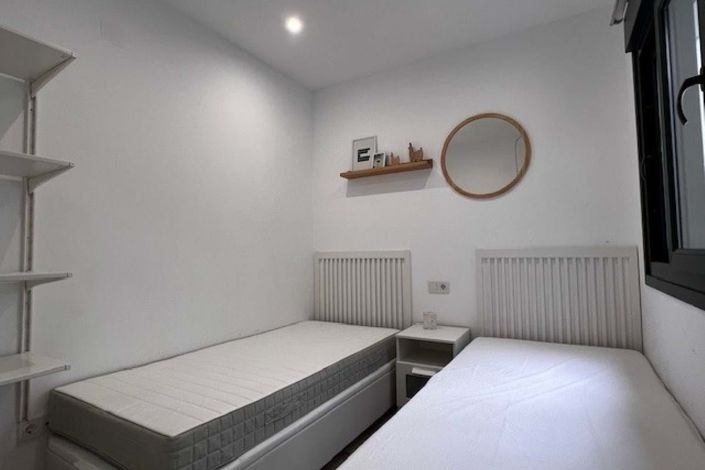 Image No.12-2 Bed Apartment for sale