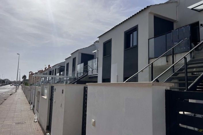 Image No.15-2 Bed Apartment for sale