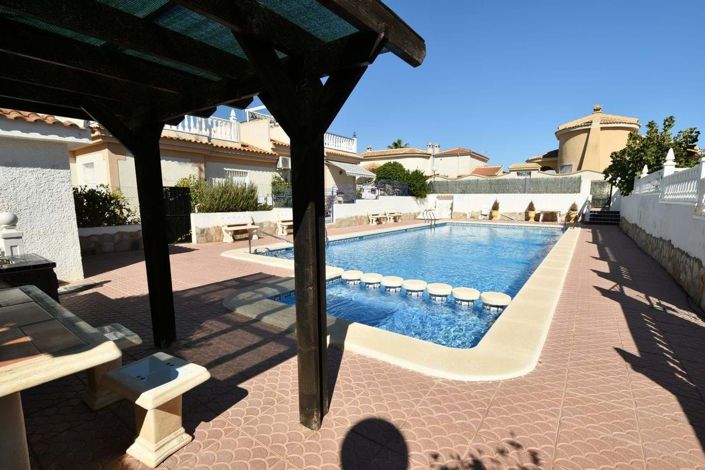 Image No.18-2 Bed Villa for sale