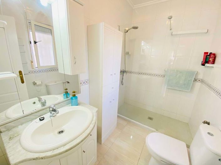 Image No.8-2 Bed Villa for sale