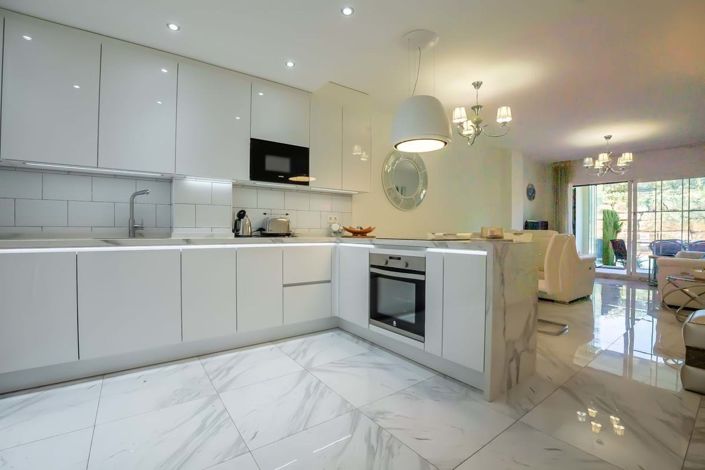 Image No.10-2 Bed Apartment for sale