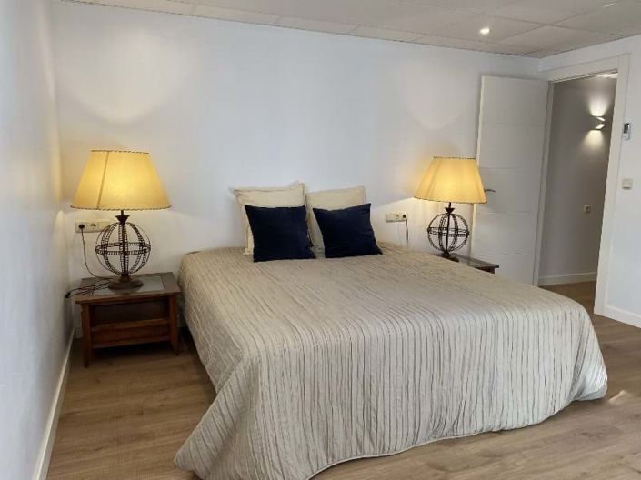 Image No.18-5 Bed Villa for sale