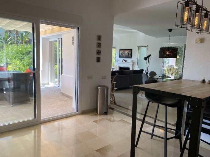 Image No.26-5 Bed Villa for sale