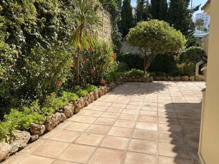 Image No.37-5 Bed Villa for sale