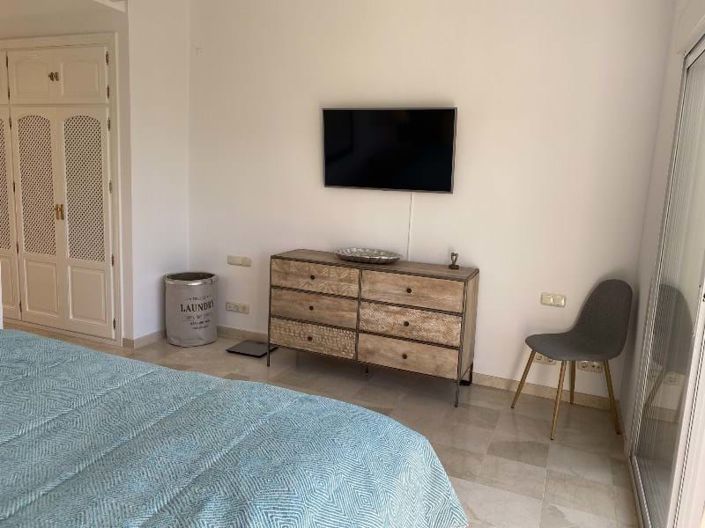 Image No.9-5 Bed Villa for sale