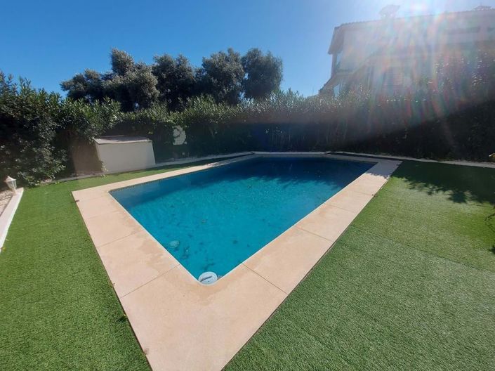 Image No.18-3 Bed Semi-Detached for sale