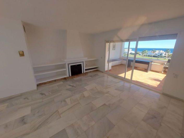 Image No.5-3 Bed Semi-Detached for sale