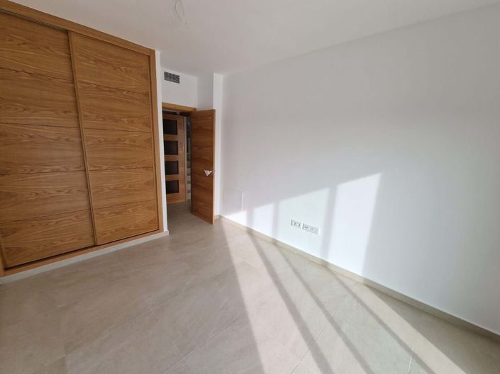 Image No.24-4 Bed Villa for sale