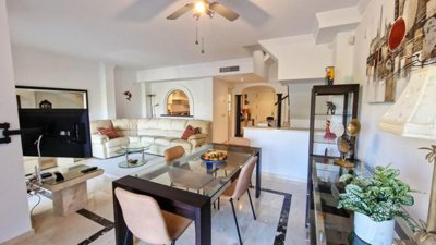 1447-623873-78d1f4f8b6655591b02d22fabb36a692d