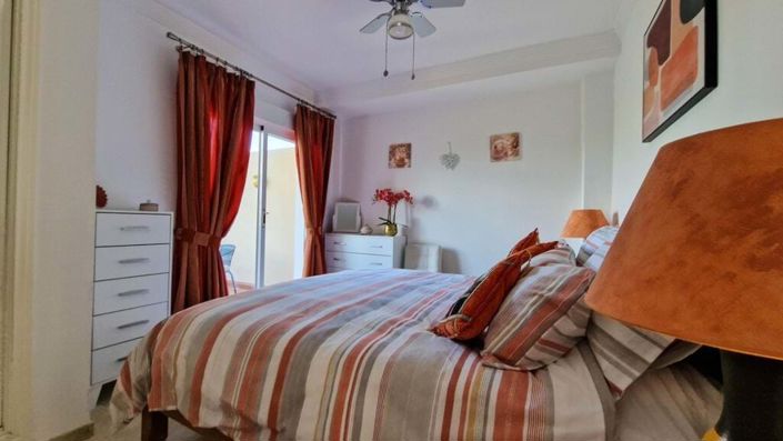 Image No.20-3 Bed Townhouse for sale