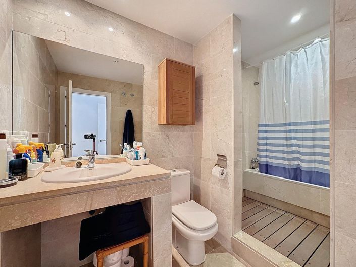 Image No.16-3 Bed Apartment for sale