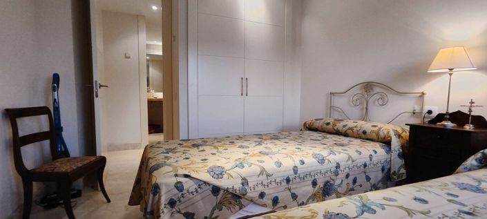 Image No.15-3 Bed Apartment for sale