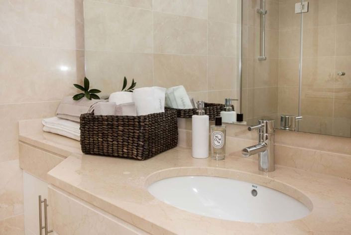 Image No.10-3 Bed Apartment for sale