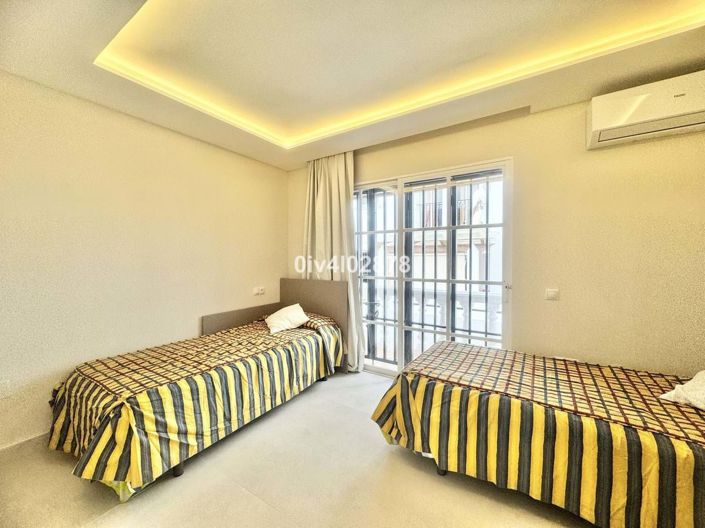 Image No.15-2 Bed Townhouse for sale