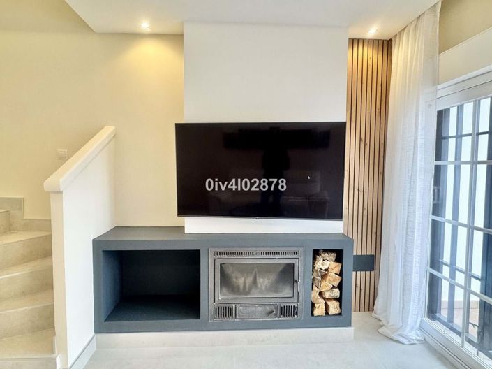 Image No.2-2 Bed Townhouse for sale