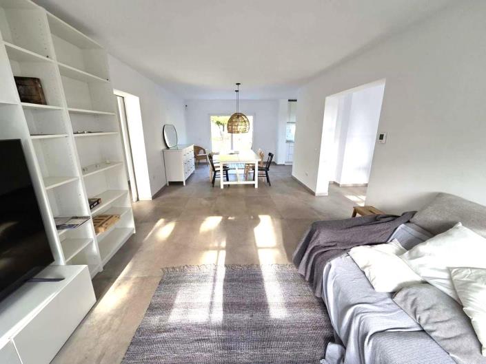 Image No.16-4 Bed Villa for sale