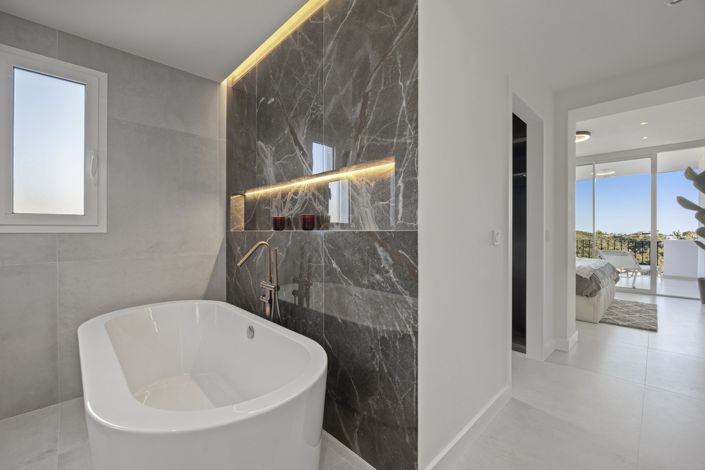 Image No.36-3 Bed Apartment for sale