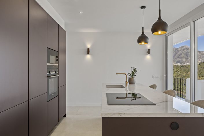 Image No.9-3 Bed Apartment for sale