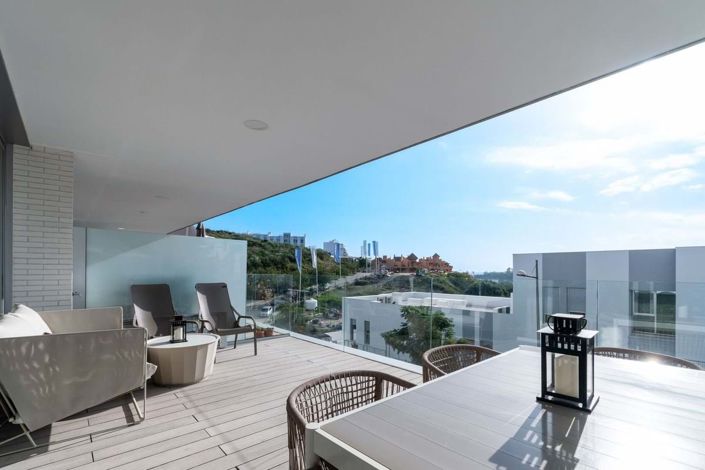 Image No.18-3 Bed Townhouse for sale