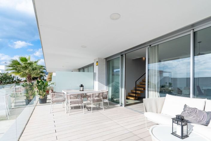 Image No.2-3 Bed Townhouse for sale