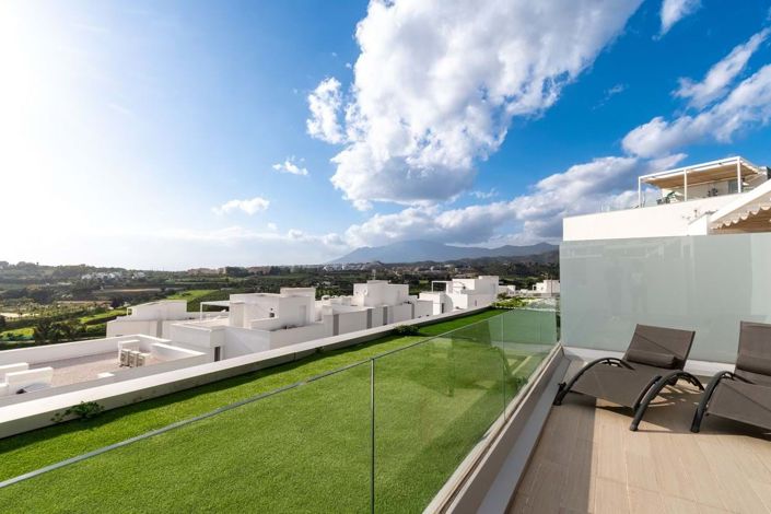 Image No.32-3 Bed Townhouse for sale