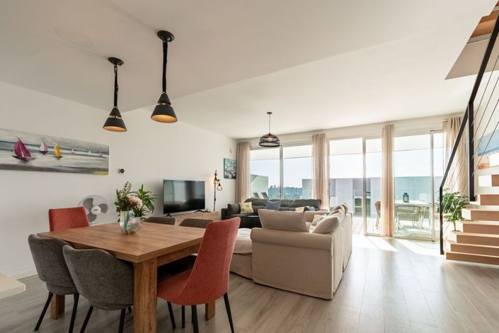 Image No.4-3 Bed Townhouse for sale