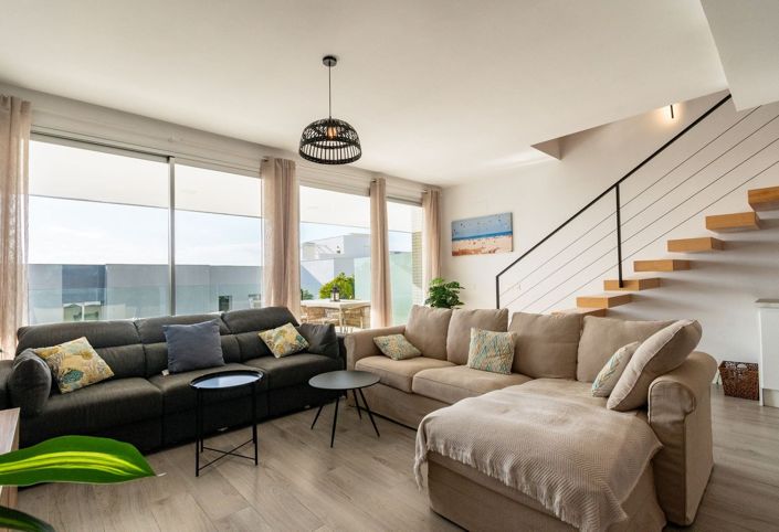 Image No.9-3 Bed Townhouse for sale