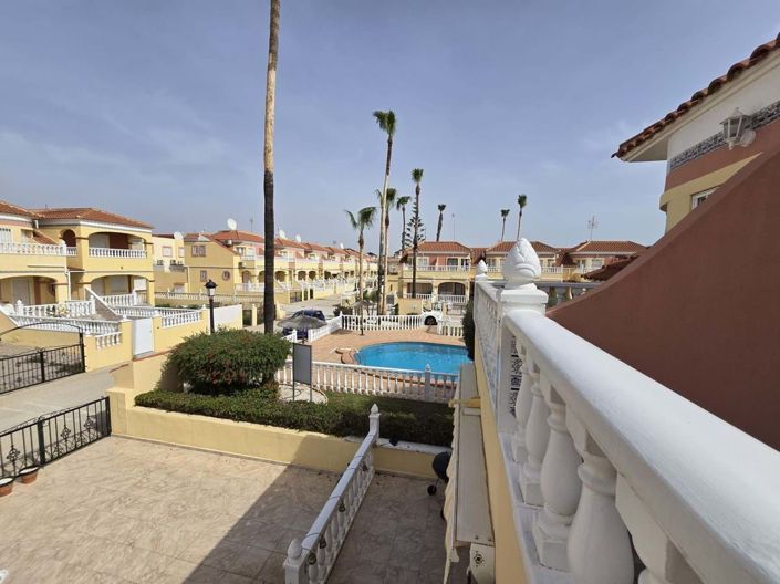 Image No.17-2 Bed Townhouse for sale