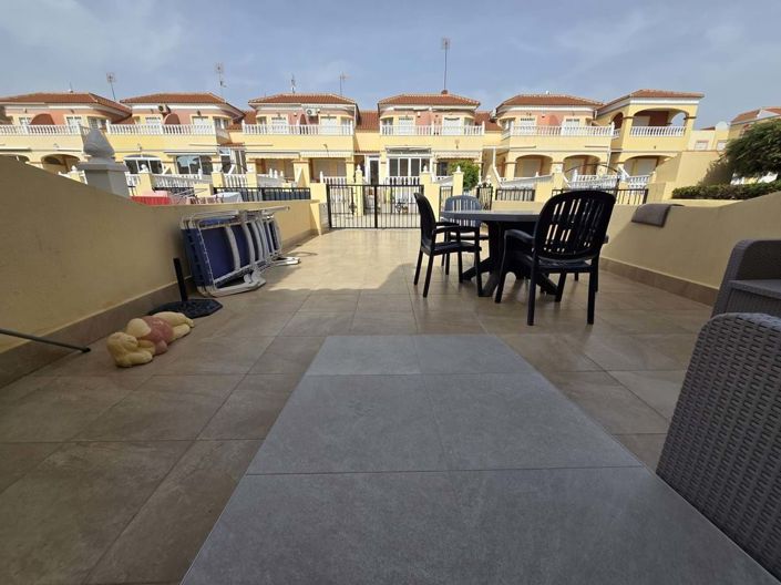 Image No.2-2 Bed Townhouse for sale