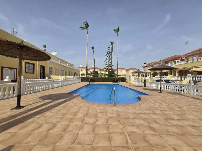 Image No.21-2 Bed Townhouse for sale