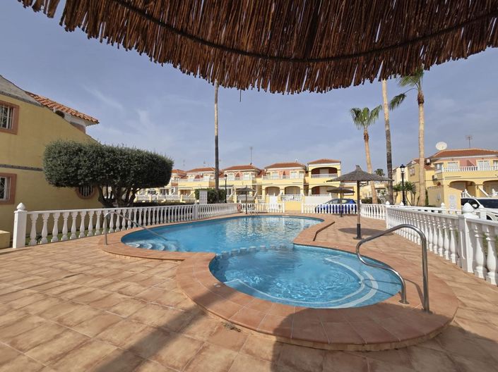 Image No.29-2 Bed Townhouse for sale