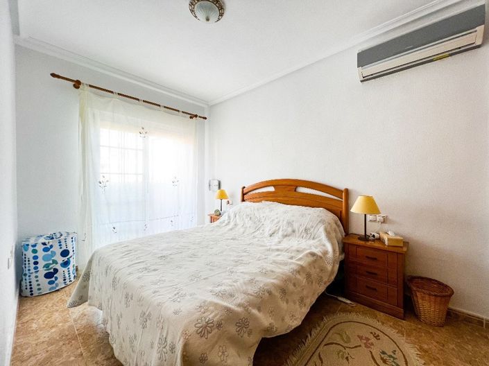 Image No.18-3 Bed Townhouse for sale