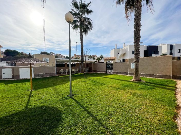 Image No.27-3 Bed Townhouse for sale