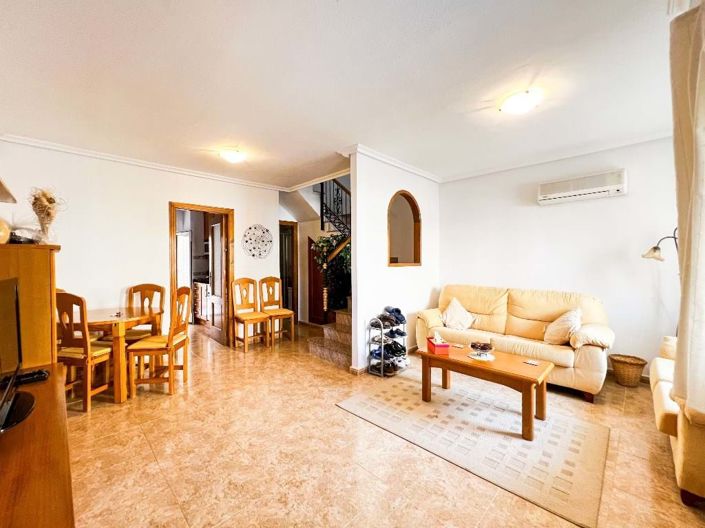 Image No.3-3 Bed Townhouse for sale