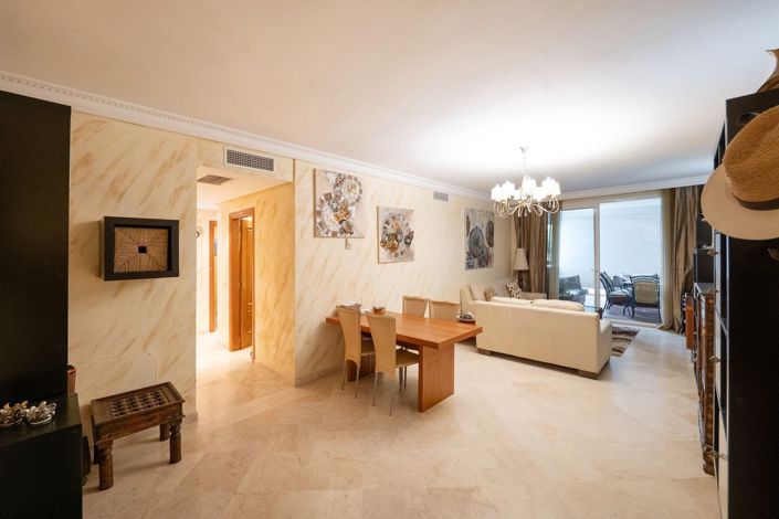 Image No.10-3 Bed Apartment for sale