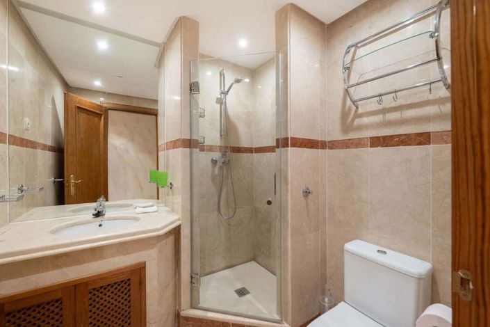 Image No.15-3 Bed Apartment for sale