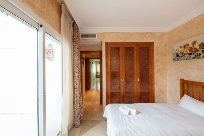 Image No.19-3 Bed Apartment for sale