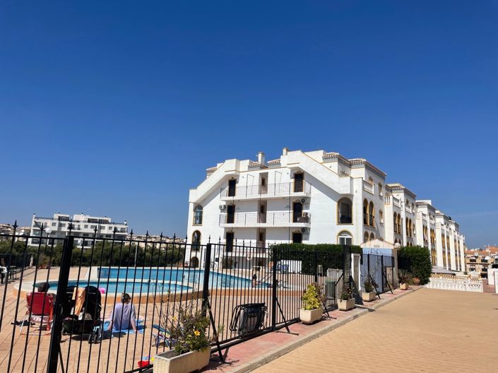 Image No.1-2 Bed Apartment for sale