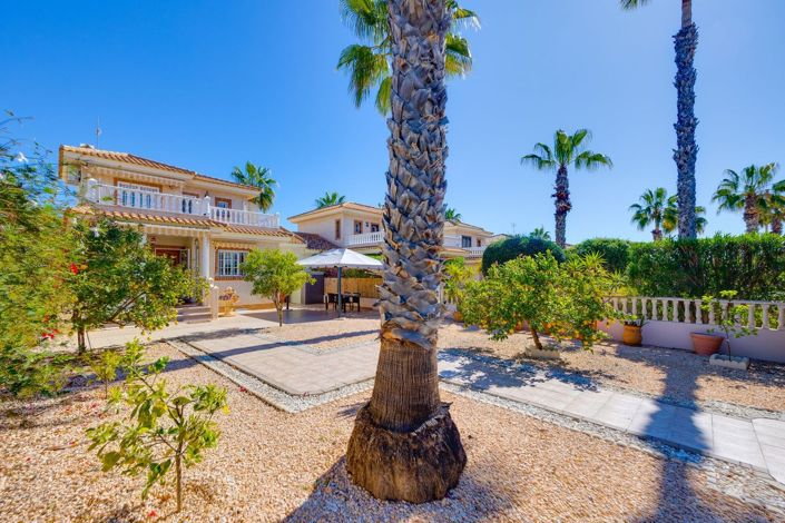 Image No.4-3 Bed Villa for sale