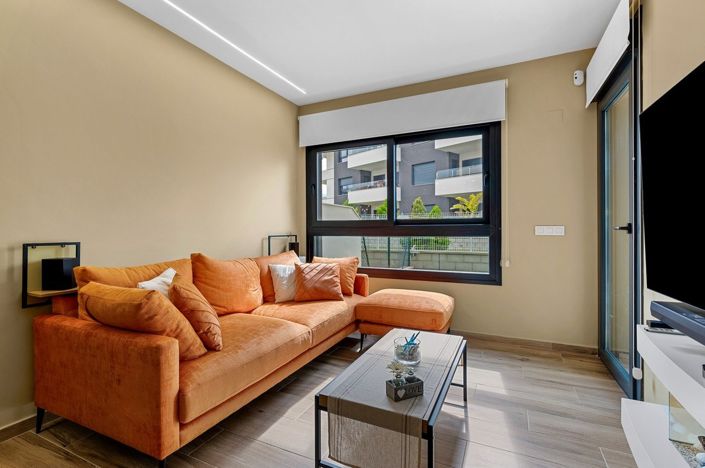 Image No.12-2 Bed Apartment for sale