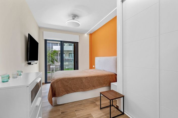 Image No.18-2 Bed Apartment for sale