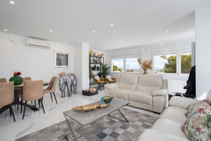 Image No.4-3 Bed Villa for sale