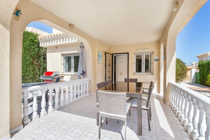 Image No.3-3 Bed Villa for sale