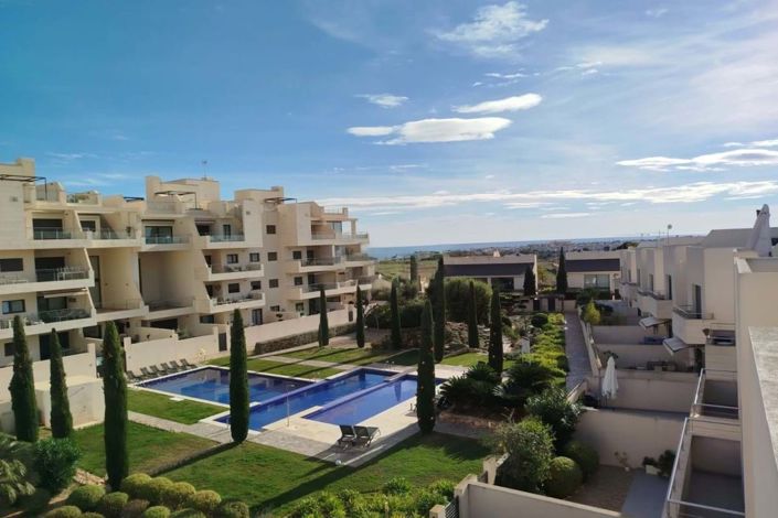 Image No.2-3 Bed Semi-Detached for sale